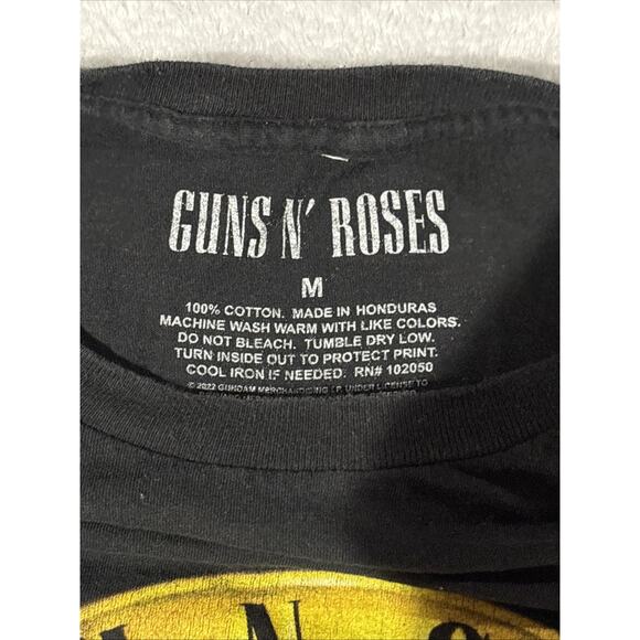 Guns N Roses Logo Graphic T-shirt Women Medium Black Short Sleeve Music - Picture 3 of 5